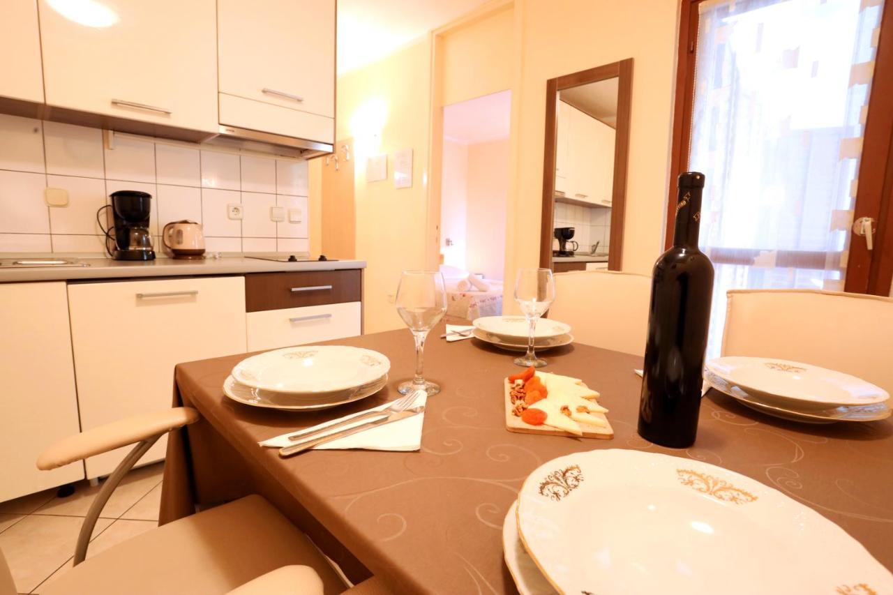 Beach Apartments Vlado Podstrana Bagian luar foto