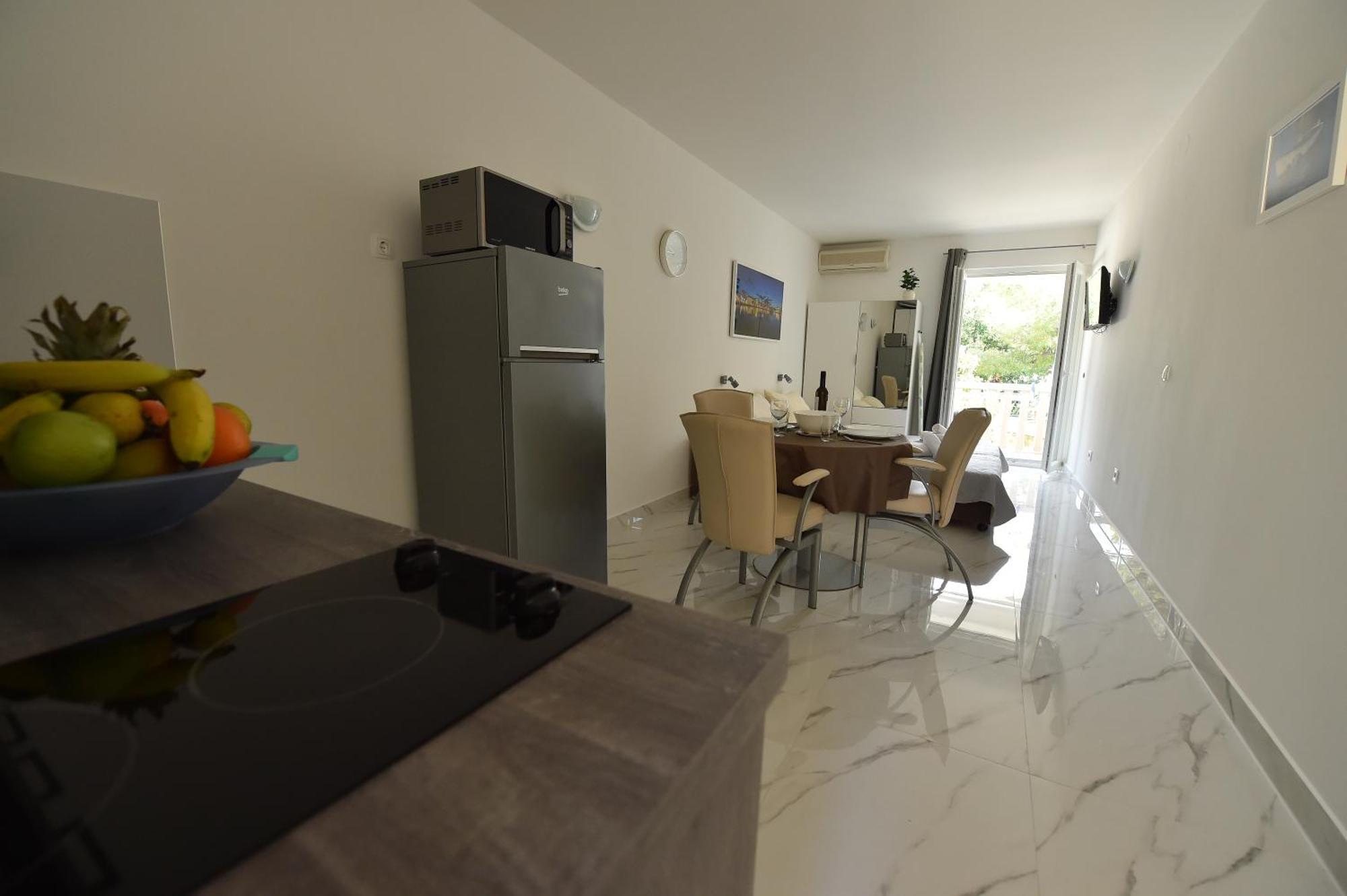 Beach Apartments Vlado Podstrana Bagian luar foto
