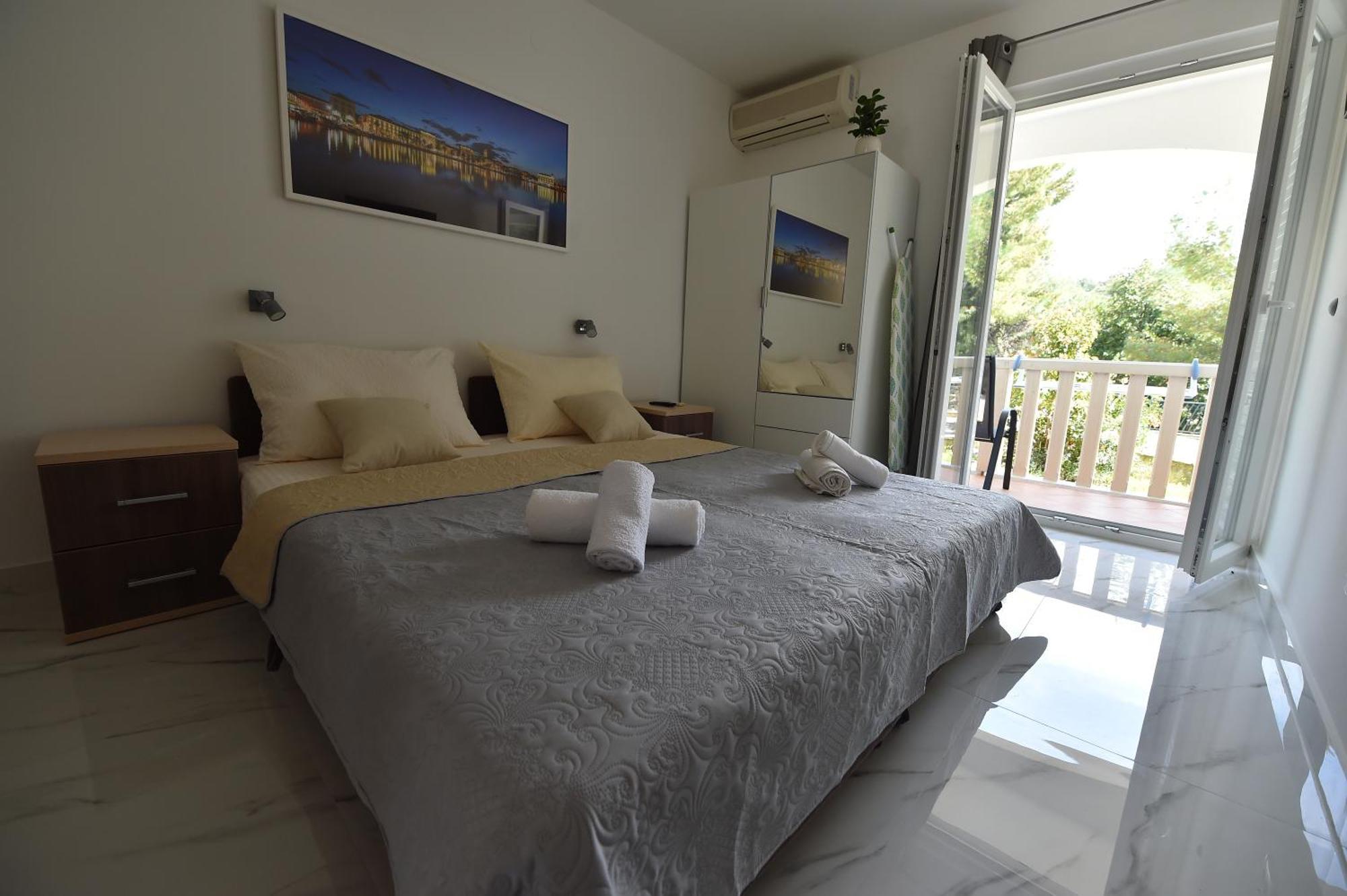 Beach Apartments Vlado Podstrana Bagian luar foto
