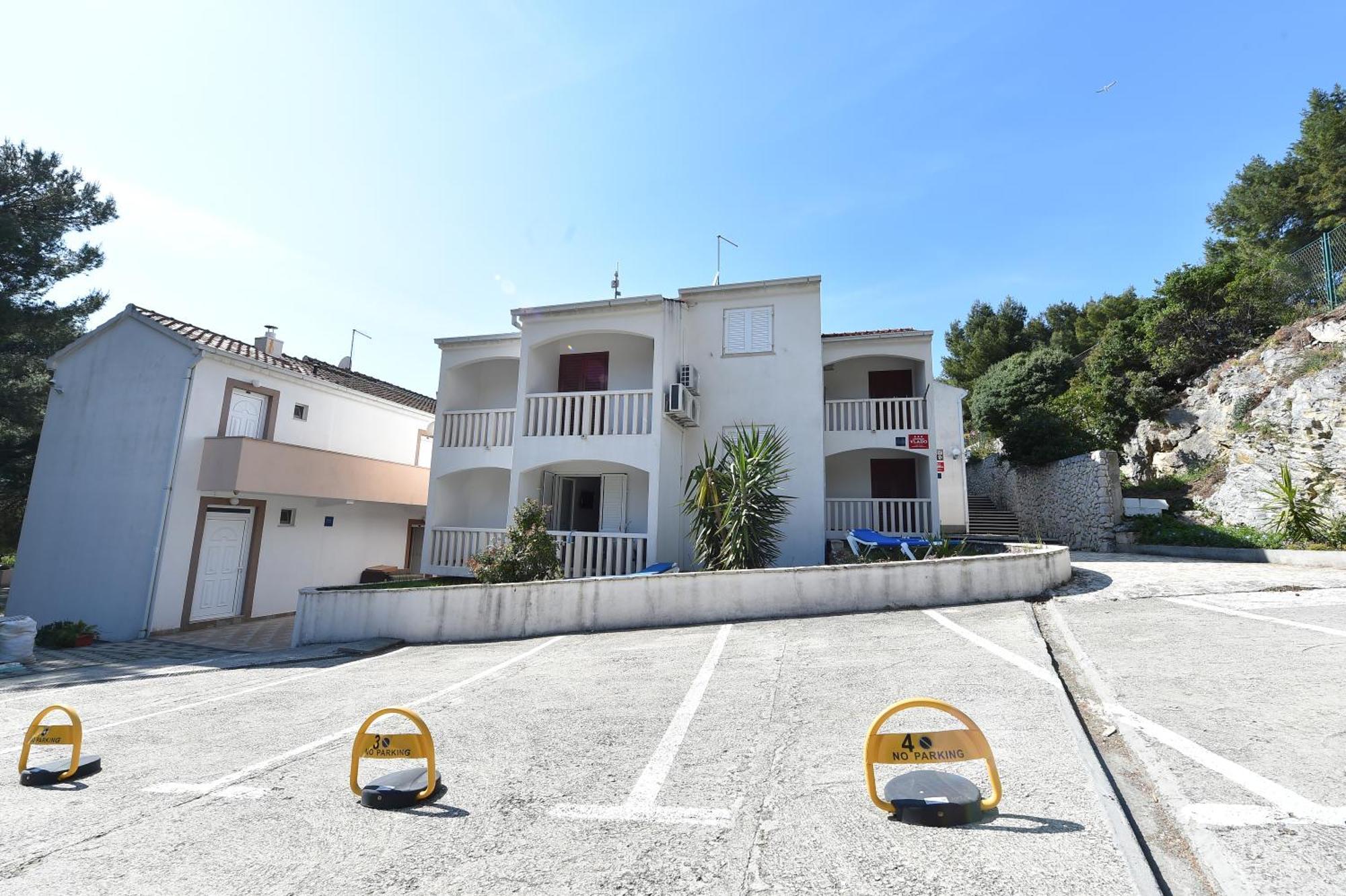 Beach Apartments Vlado Podstrana Bagian luar foto